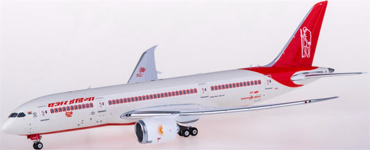 Phoenix 1:400 Air India Boeing 787-8 VT-ANP Diecast Model view 1