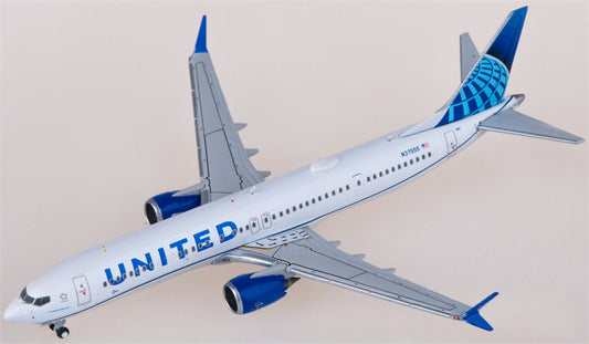 Geminijets United Airlines Boeing 737 MAX 9 N37555 1:400 Diecast Model view 1