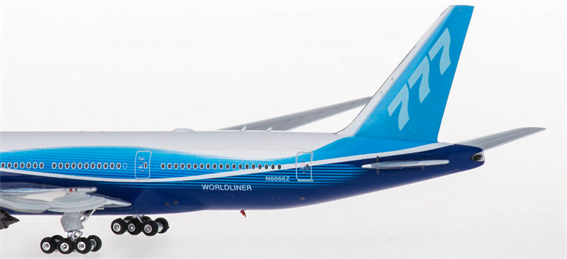 Phoenix Boeing 777-200LR N6066Z 1:400 Diecast Model view 3