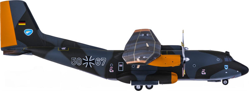 Herpa Luftwaffe Transall C-160 50+67 1:200 Diecast Model view 5