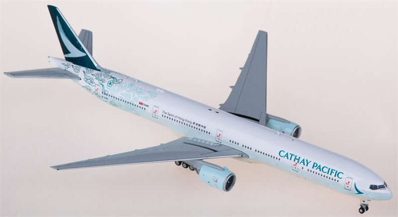 JC Wings Cathay Pacific Boeing 777-300 B-HNK 1:400 Diecast Model view 4
