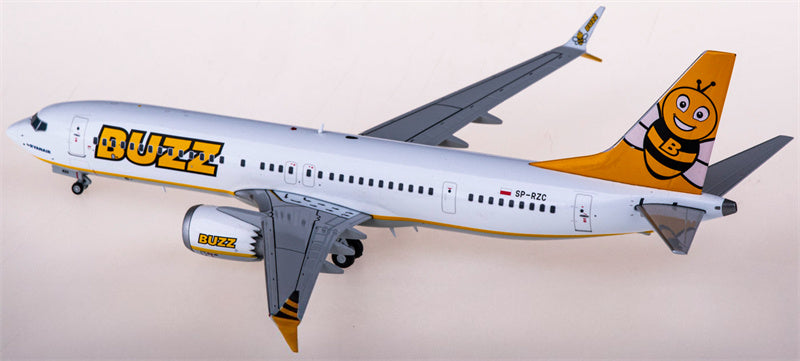 JC Wings Buzz Boeing 737 MAX 8 SP-RZC 1:200 Diecast Model view 3