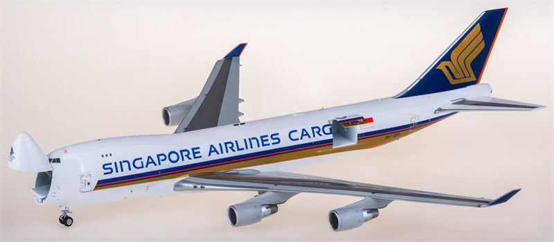 SQ Wings Singapore Airlines Boeing 747-400F 9V-SFI Open Door Freighter 1:200 Diecast Model view 1