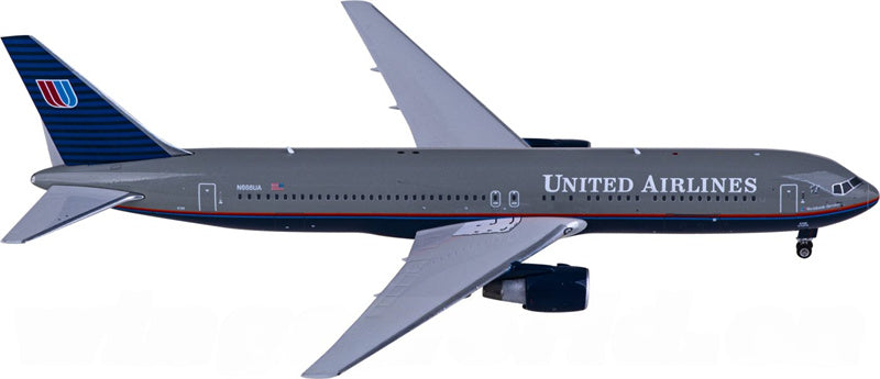 Phoenix United Airlines Boeing 767-300ER N666UA 1:400 Diecast Model view 3