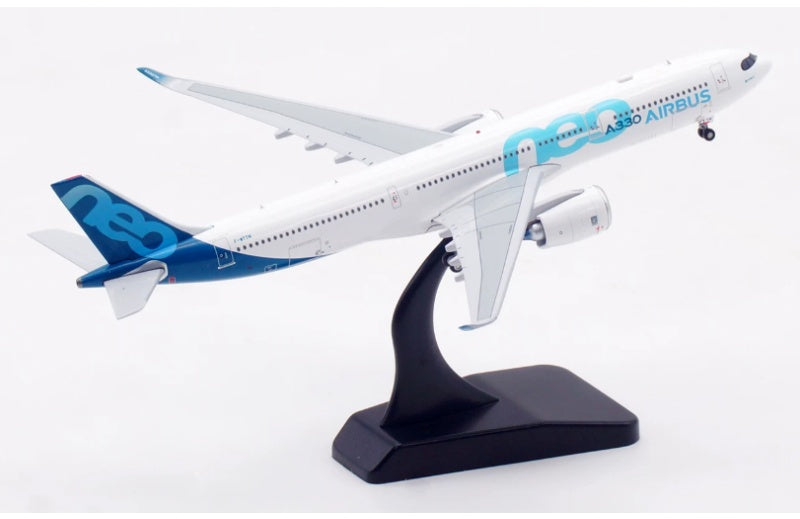 Aviation 1:400 Airbus A330-900NEO F-WTTN  DIECAST Model