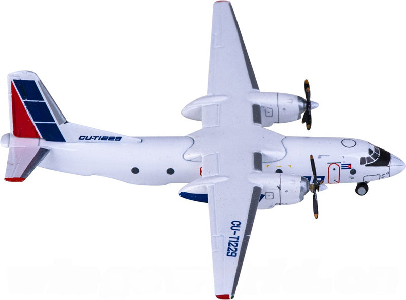 Geminijets Cubana Antonov An-26 CU-T1229 1:400 Diecast Model view 3