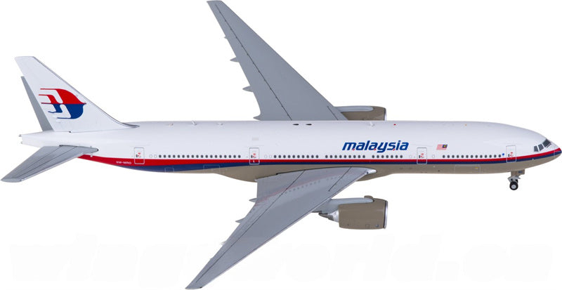 JC Wings Malaysia Airlines Boeing 777-200ER 9M-MRO 1:400 Diecast Model view 1