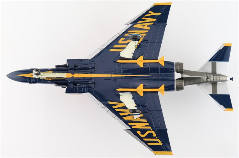 HOBBY MASTER McDonnell Douglas F4J Phantom II US Navy Cdr. Harley Hall & AMHI Guy Giuffrai US Navy 1970 to 1971 1:72 Aircraft Pre-built Model