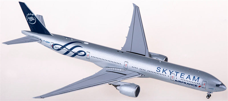 NG Models Air France Boeing 777-300ER F-GZNT 1:400 Diecast Model view 2