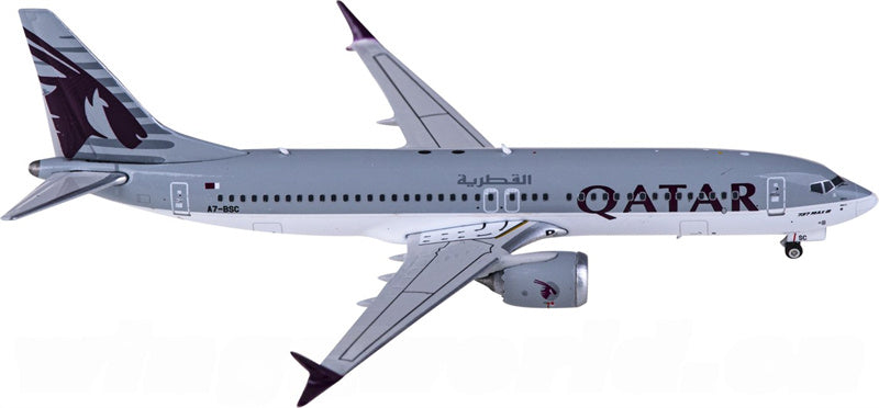 Phoenix Qatar Boeing 737 MAX 8 A7-BSC 1:400 Diecast Model view 3