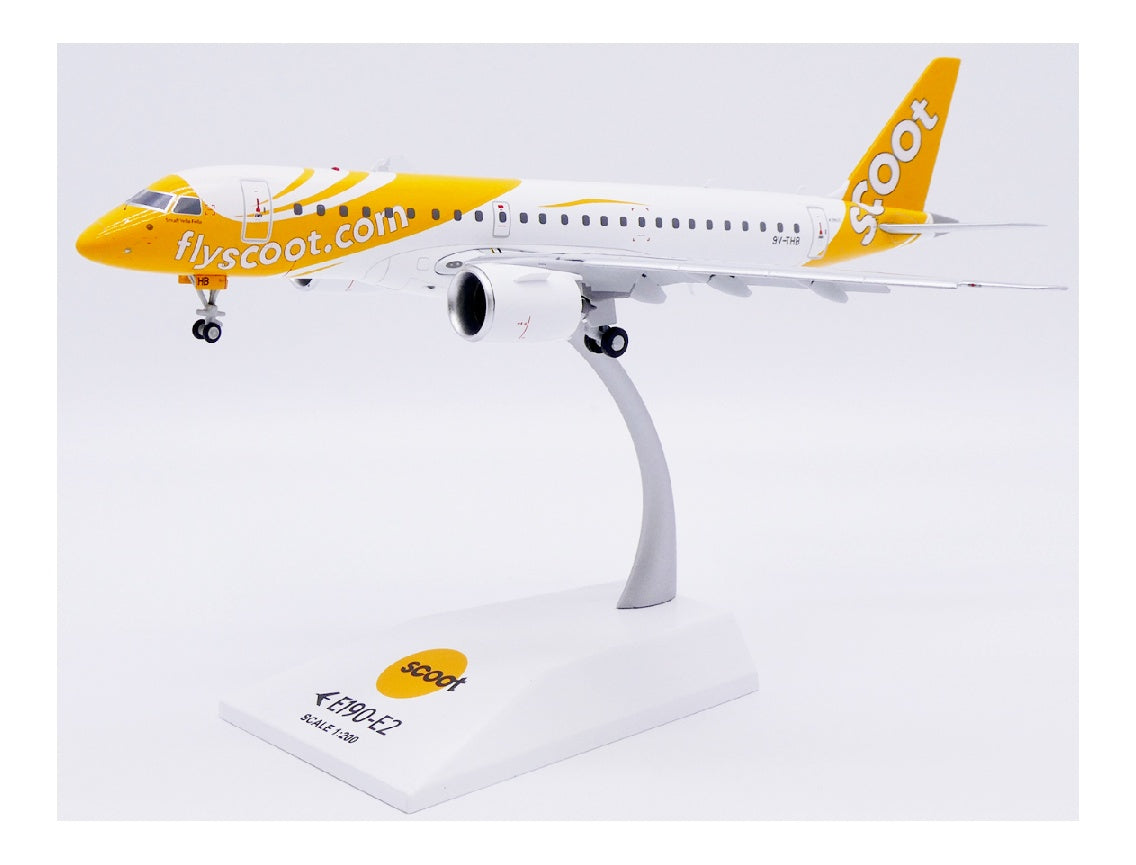 JC Wings 1:200 Scoot Embraer E190-E2 9V-THB Flaps Down DIECAST Model