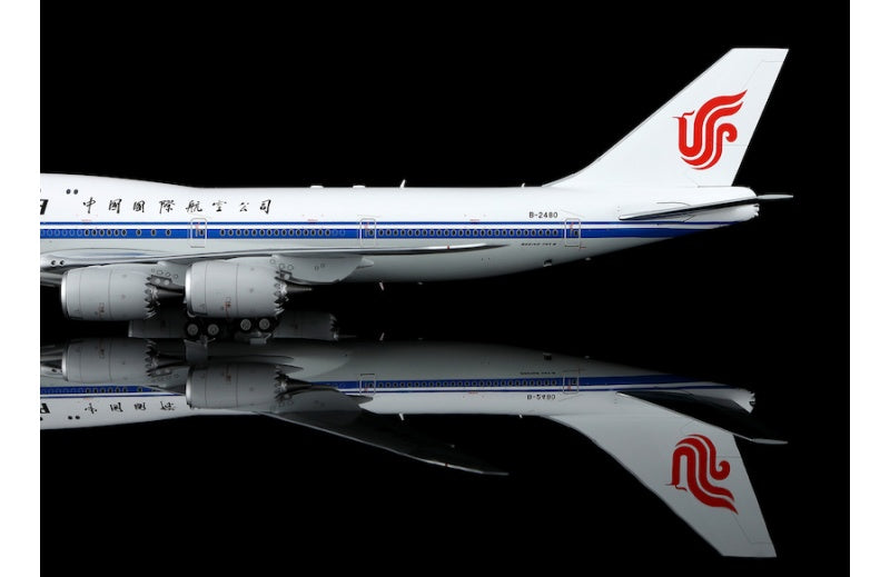 SQ Wings 1:200 Air China B747-8I B-2480 Standard Edition DIECAST Model