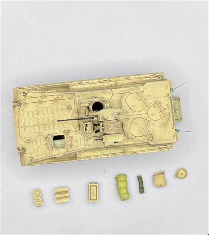 AM German Weasel Infantry Fighting Vehicle Desert Color 1:72 Tank Pre-built Model