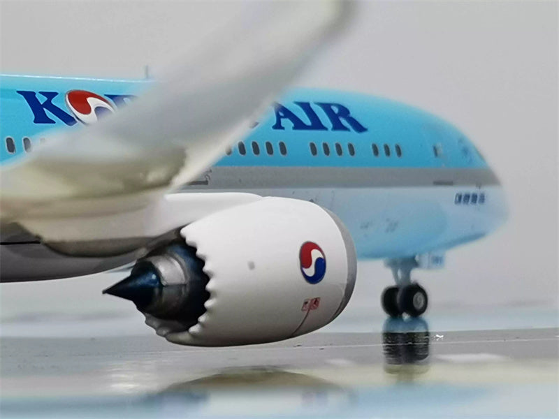 Phoenix Korean Air Boeing B787-9 HL8081 First 1:400 Model view 5