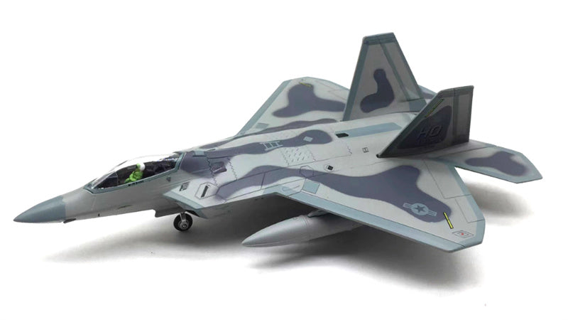 FLOZ US Lockheed Martin F-22 Raptor fighter jet 1:100 Aircraft Pre-built Model