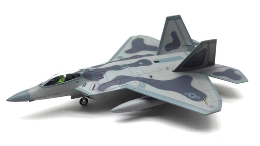 FLOZ US Lockheed Martin F-22 Raptor fighter jet 1:100 Aircraft Pre-built Model