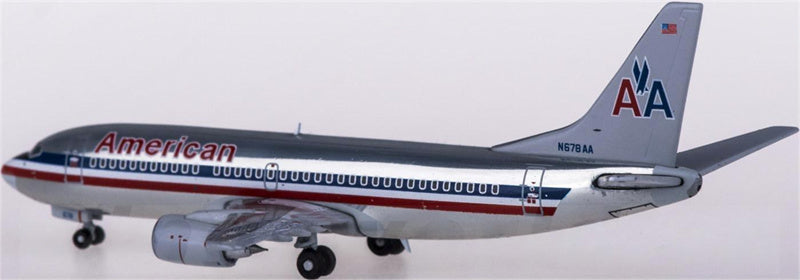 JC Wings American Airlines Boeing 737-300 N678AA 1:400 Diecast Model view 3