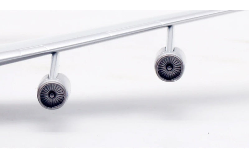 Inflight 1:200 Atlantis DC-8-63 D-ADIY  DIECAST Model