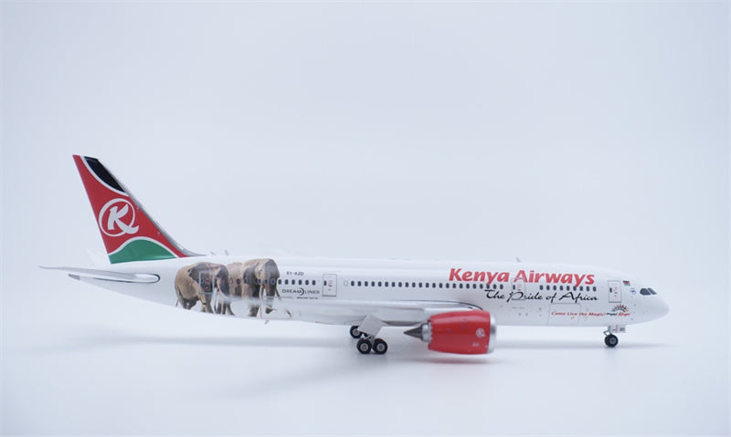 Phoenix 1:400 Kenya Airways Boeing 787 5Y-KZD Diecast Model view 1