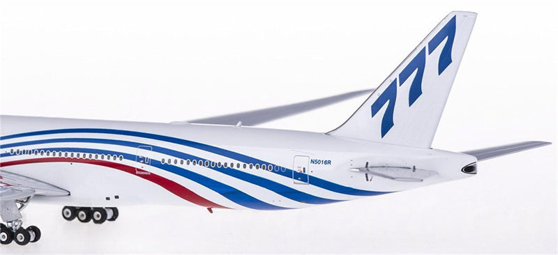 Phoenix Boeing 777-300ER N5016R 1:400 Diecast Model view 5