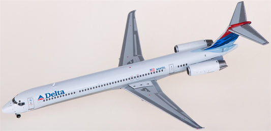 Geminijets Delta Air Lines for McDonnell Douglas MD-88 N941DL 1:400 Airplane Pre-built  Airliner Model Display