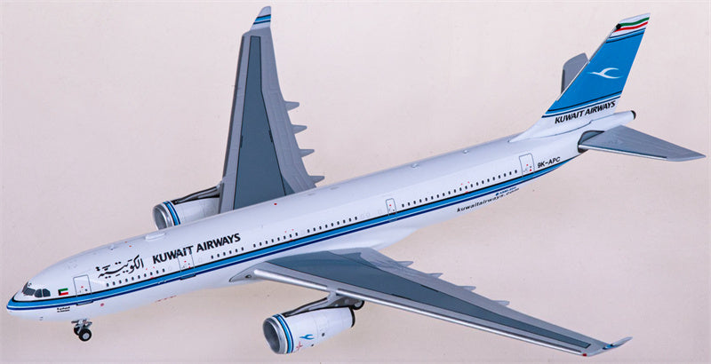 NG Models Kuwait Airways Airbus A330-200 9K-APC 1:400 Diecast Model view 1