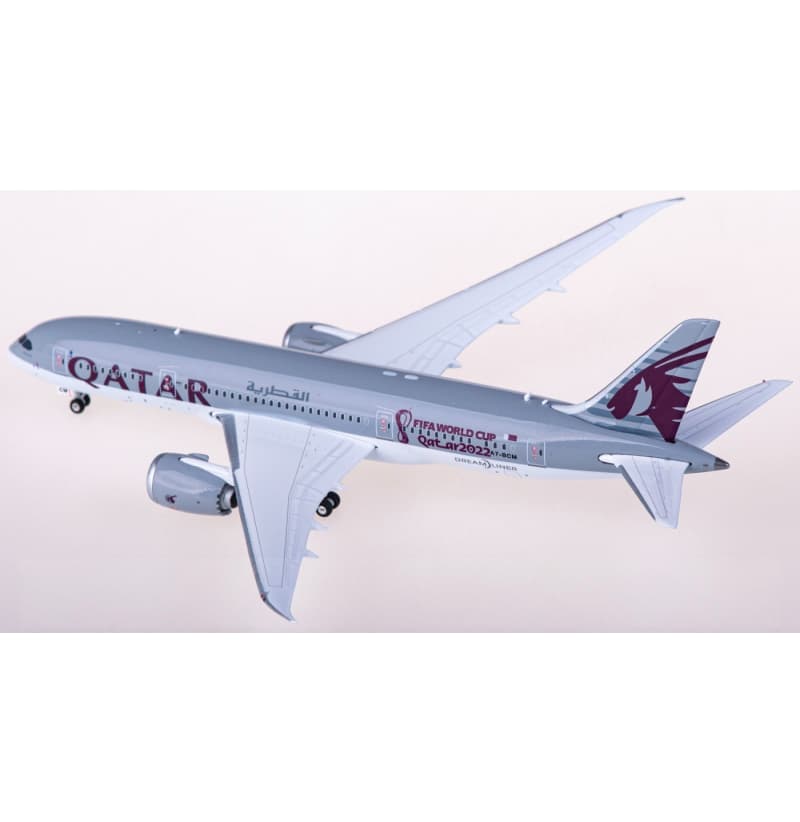 Phoenix Qatar Boeing 787-8 A7-BCM 1:400 Aircraft Pre-built  Airliner Model Display