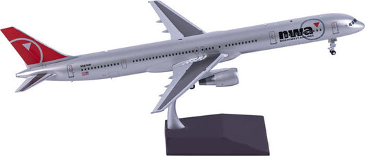 Geminijets 1:200 Northwest Airlines Boeing 757-300 N587NW  Diecast Model