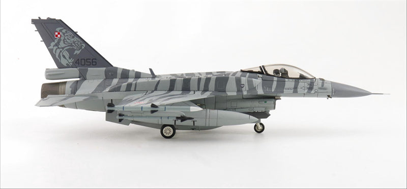 HOBBY MASTER Polish Air Force F-16C Polish Tiger Demo Team 1:72 Model 2025 Maj. Maciej "SLAB" Krakowian 4056