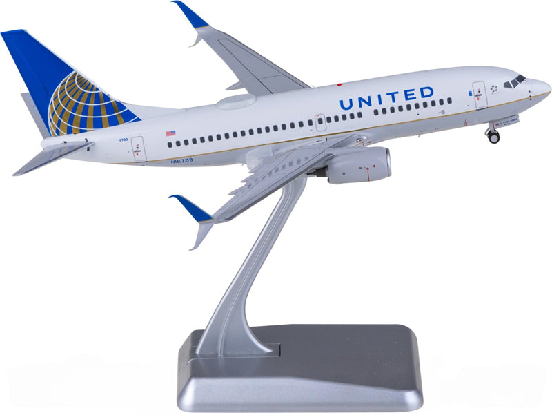 NG Models United Airlines Boeing 737-700 N16703 1:200 Diecast Model view 1