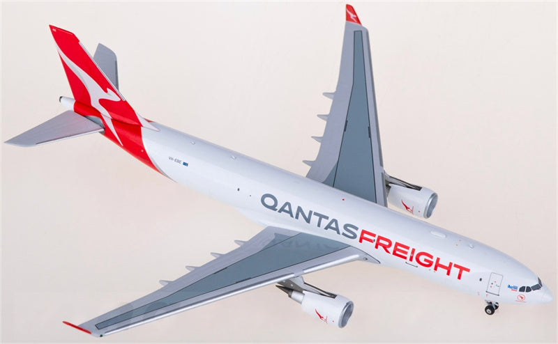 NG Models Qantas Freight Airbus A330-200P2F VH-EBE 1:400 Diecast Model view 1