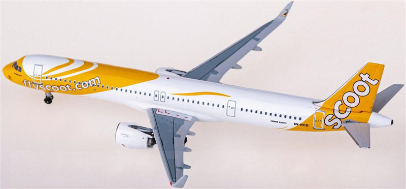 AeroClassics Scoot Airbus A320neo 9V-NCD 1:400 Airplan Diecast Model view 2