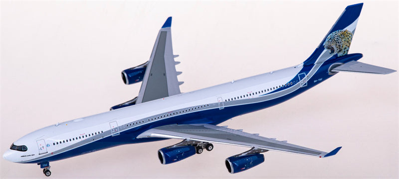 Phoenix Hi Fly Airbus A340-300 9H-TQZ 1:400 Diecast Model view 2