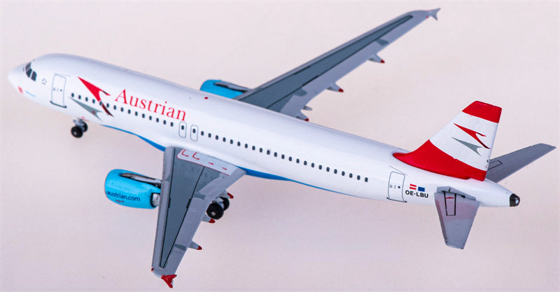 AeroClassics Austrian Airlines Airbus A320 OE-LBU 1:400 Diecast Model view 3