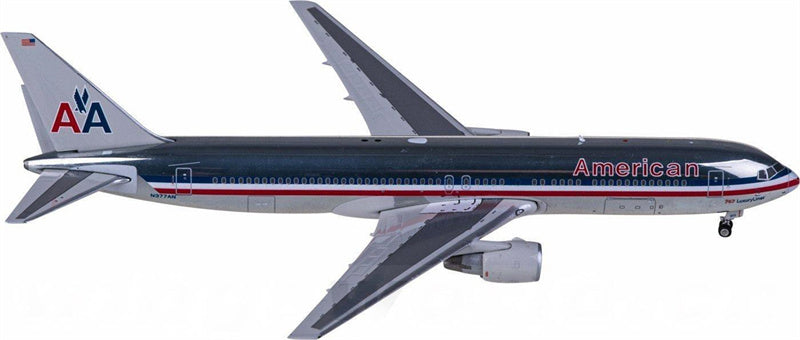 Phoenix American Airlines Boeing 767-300ER N377AN 1:400 Airplan Diecast Model view 2