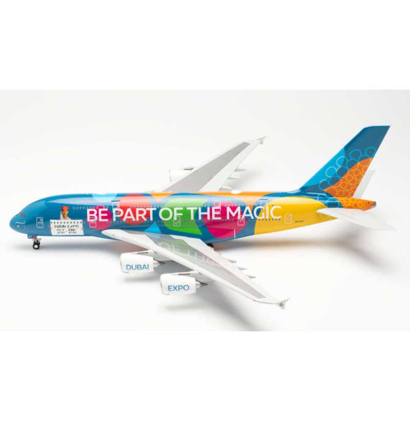 Herpa Emirates Airbus A380 A6-EOT 1:200 Aircraft Pre-built  Airliner Model Display