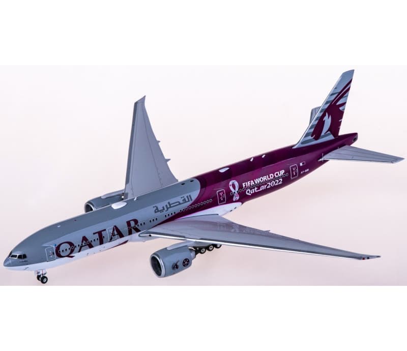 Phoenix Qatar Boeing 777-200LR A7-BBI 1:400 Aircraft Pre-built  Airliner Model Display