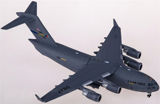 Geminijets USAF Boeing C-17A Globemaster III 02-1107 1:400 Diecast Model view 1