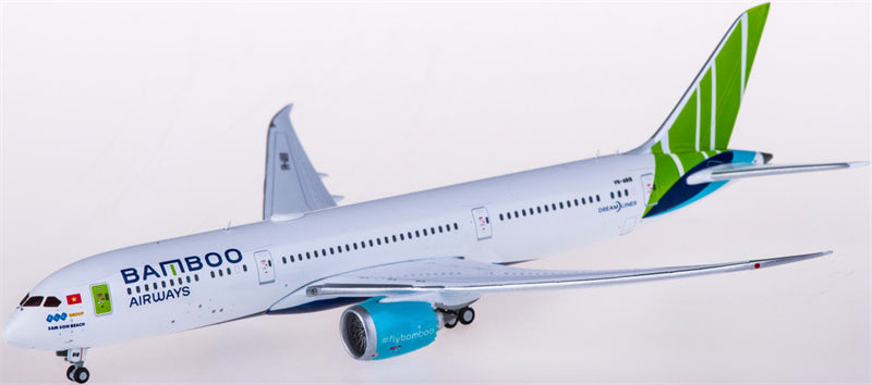 Geminijets Bamboo Airways Boeing 787-9 VN-A818 1:400 Diecast Model view 3