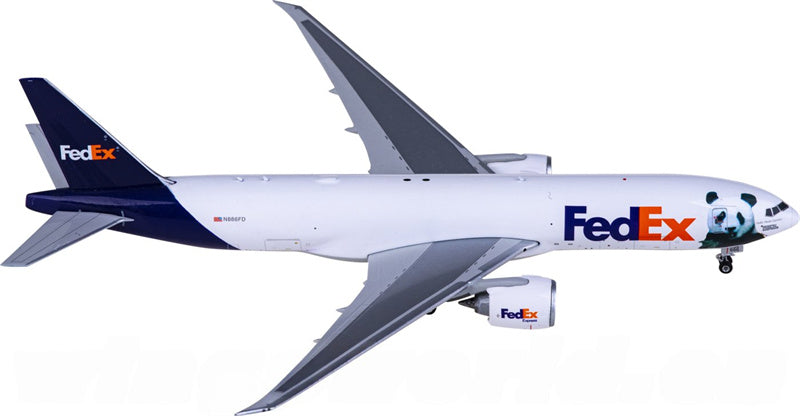 Phoenix FedEx Boeing 777-200F N886FD 1:400 Diecast Model view 2