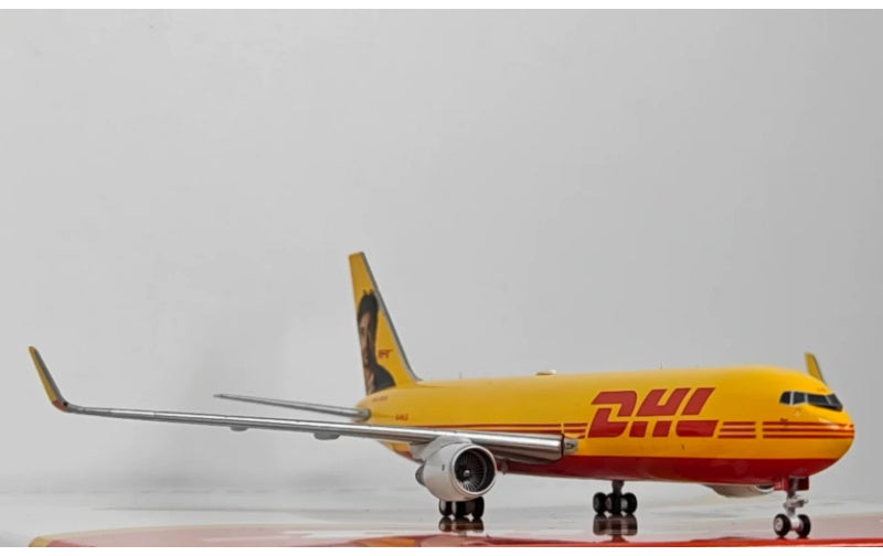 UC Model 1:400 DHL B767-300ER/W G-DHLG  DIECAST Model