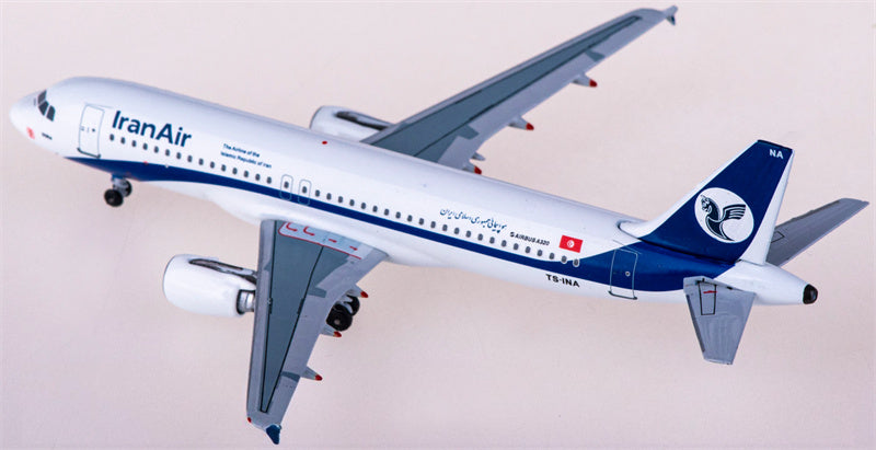 AeroClassics Iran Air Airbus A320 TS-INA 1:400 Diecast Model view 4