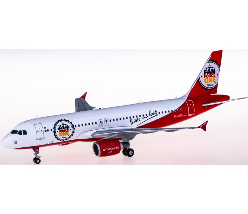 JC Wings Air Berlin Airbus A320 D-ABFK 1:200 Aircraft Pre-built  Airliner Model Display