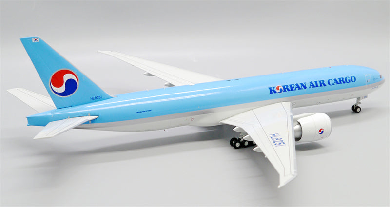 JC Wings 1:200 Korean Air Cargo Boeing 777-200F HL8251 Diecast Model view 8