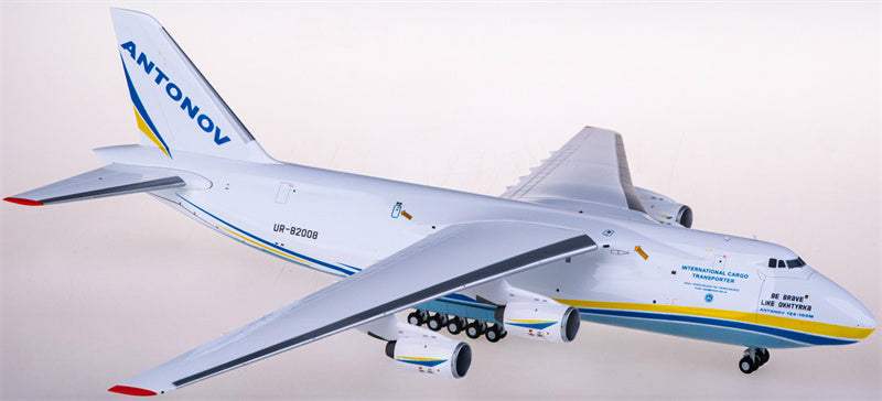 Geminijets Antonov An-124-100M Ruslan UR-82008 1:200 Diecast Model view 3