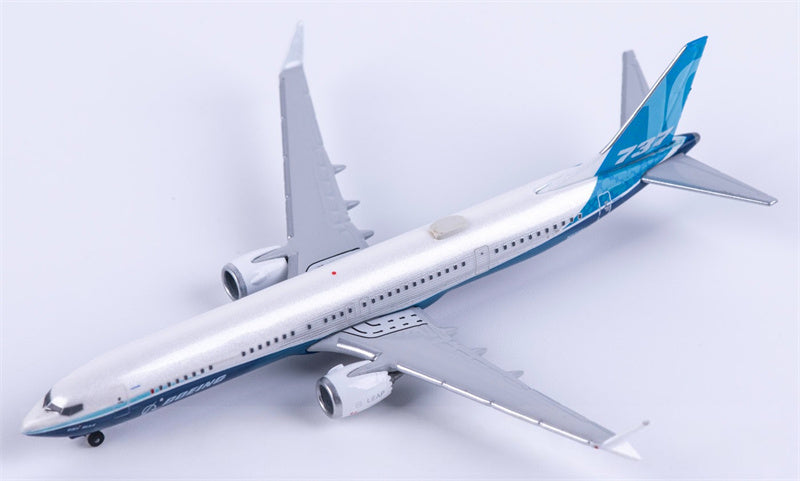 Herpa Boeing 737 Max 10 N27751 1:500 Diecast Model view 2