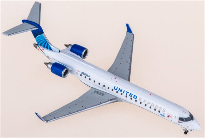 Geminijets United Airlines for Bombardier CRJ550 N506GJ 1:400 Aircraft Pre-built  Airliner Model Display