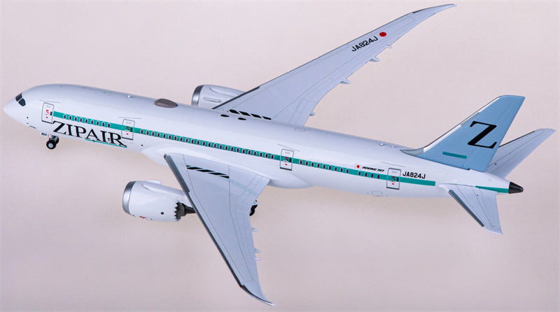 NG Models ZIPAIR Boeing 787-8 JA824J 1:400 Diecast Model view 3