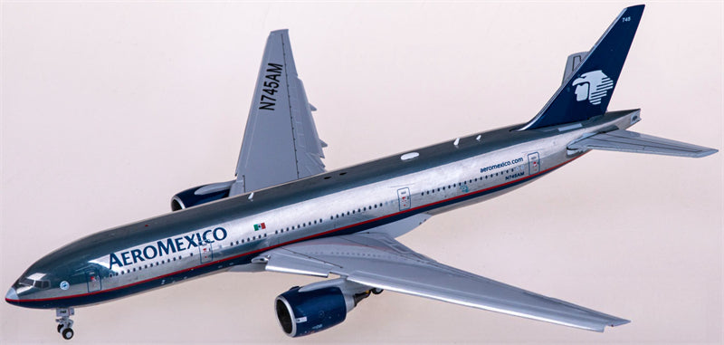 JC Wings Aeromexico Boeing 777-200ER N745AM Flaps Down 1:400 Diecast Model view 1