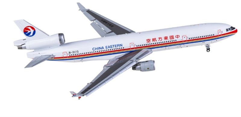 Hxmodels China Eastern Airlines McDonnell Douglas MD-11F B-2173 flaps down 1:400 Diecast Model view 4